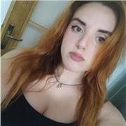 Diplomata al liceo scientifico, offre lezioni di Matematica, fisica, scienze (biologia, chimica), storia e letteratura italiana